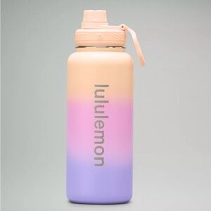 Lululemon Back to Life Sport Bottle 32 oz in Peach Fuzz/Dahlia Mauve/Lilac Smoke